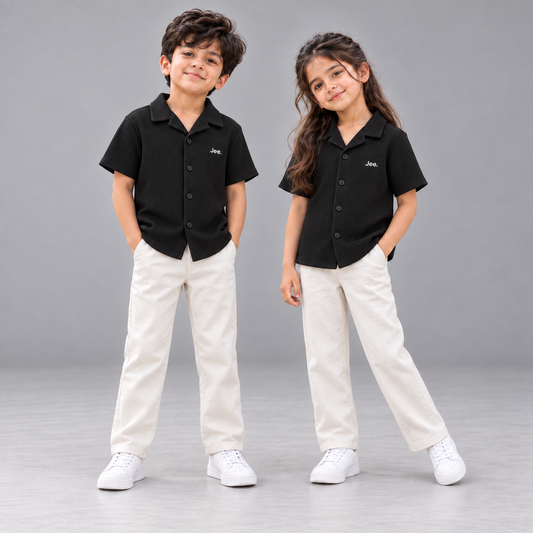 Children wearing the Jee. Waffle Button-Down Shirt in Black